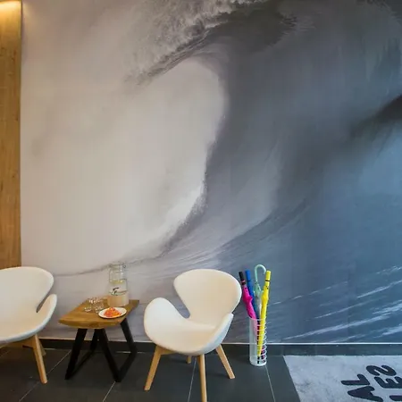 Casual De Olas 圣塞瓦斯蒂安